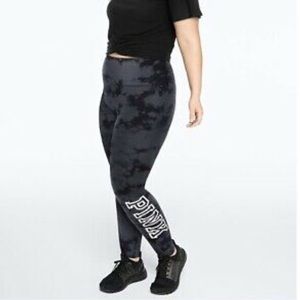 Victoria’s Secret Pink yoga pant